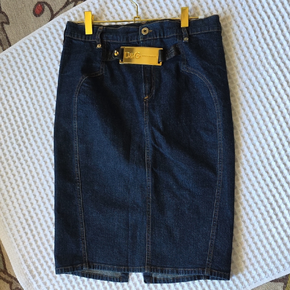 D&G Vintage Dark Blue  Pencil Skirt Gold Tone And Leather Belt Size 28 42